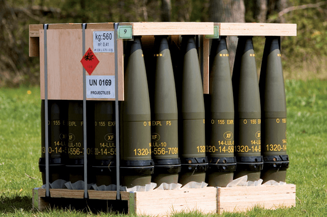 MELT-CAST EXPLOSIVE COMPOSITIONS  FOR INSENSITIVE AMMUNITION
