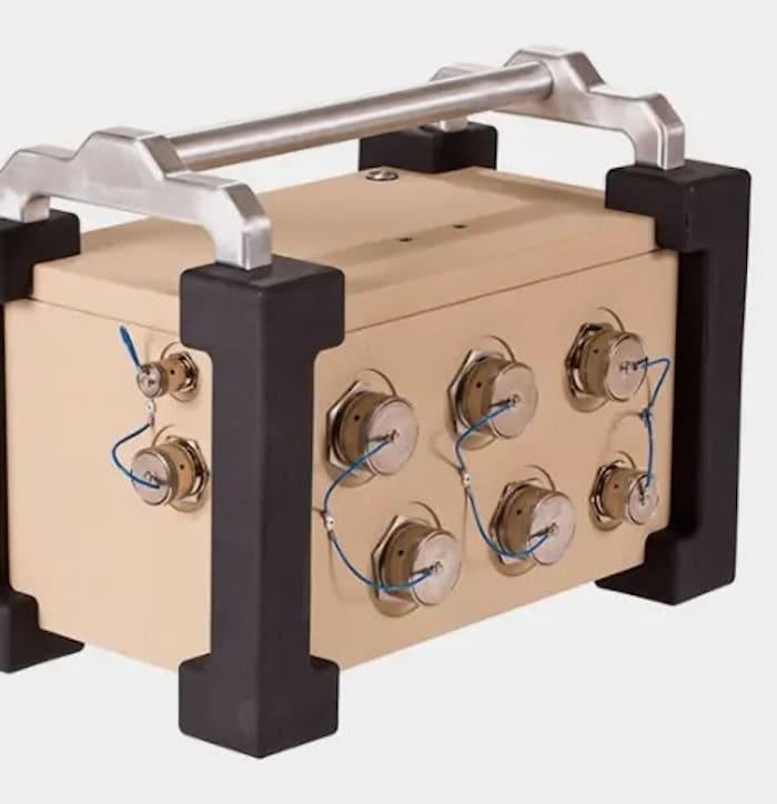 Armadillo I- & O-Level AME Tester